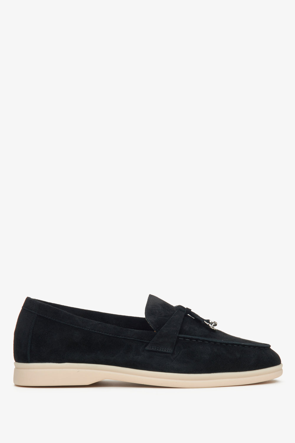 Women's Black Tassel Loafers made of Velour Estro ER00115750.