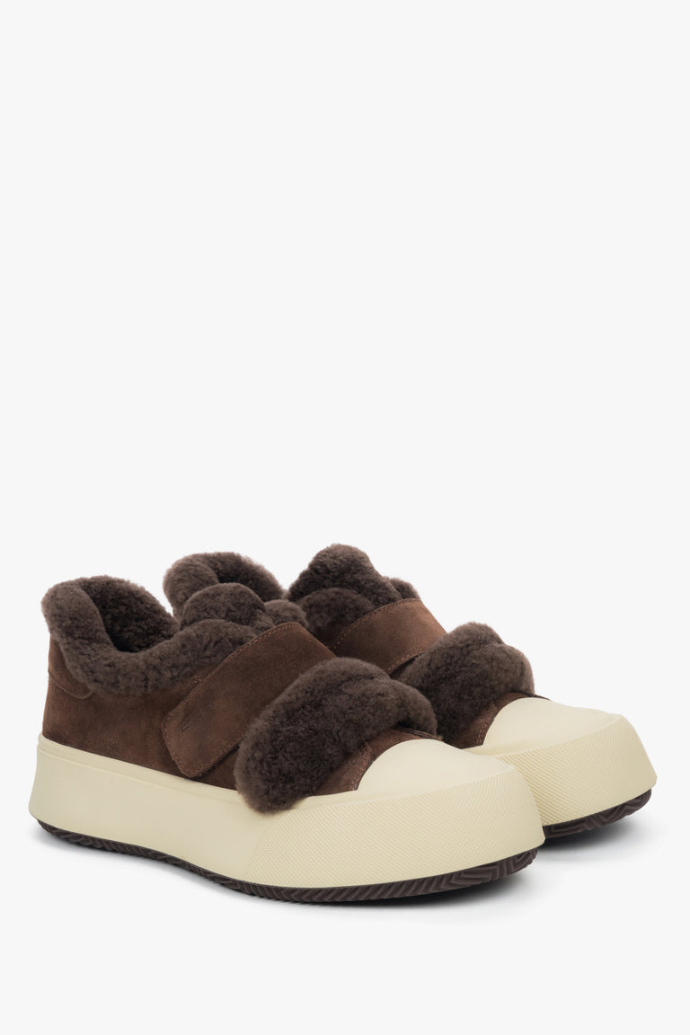 Women's fur-lined dark brown low-top sneakers, model ES8, made with genuine velour.