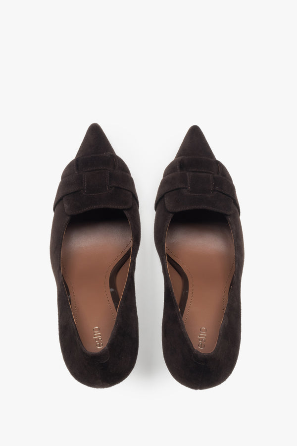 Dark brown high heels in genuine velour with decorative detail by Estro – top view.