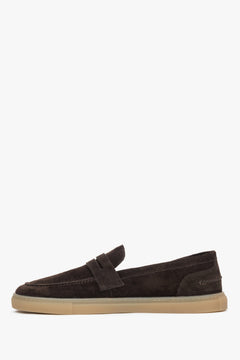 Dark brown loafers for men, featuring a premium Italian velour upper and a flexible sole for comfort.