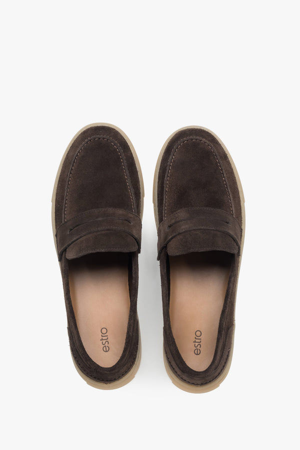 Side profile of a men's dark brown loafer, showing the premium Italian velour and the design of the flexible sole.