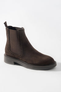 Women's Saddle Brown Chelsea Boots in Premium Italian Velour Estro ER00118126