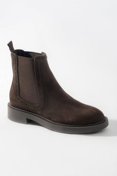 Women's Saddle Brown Chelsea Boots in Premium Italian Velour Estro ER00118126