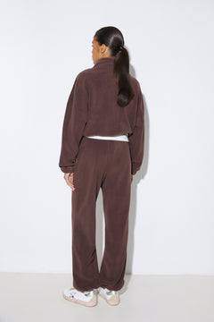 Dark brown fleece lounge set featuring hoodie and matching sweatpants, Estro.