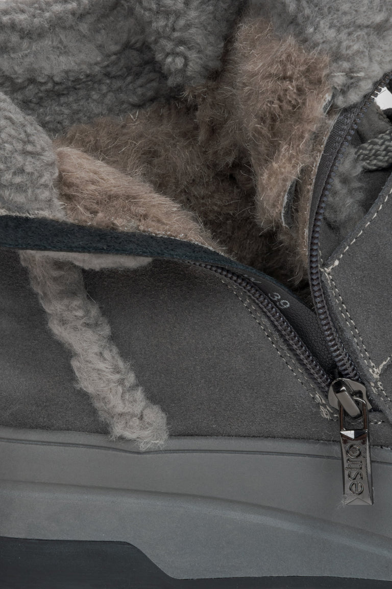 Winter Women's Dark Grey Velour Ankle Boots with Soft Wool Lining by Estro - a close-up on the warm padding.