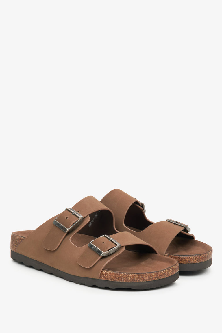 Estro men's brown nubuck sandals.