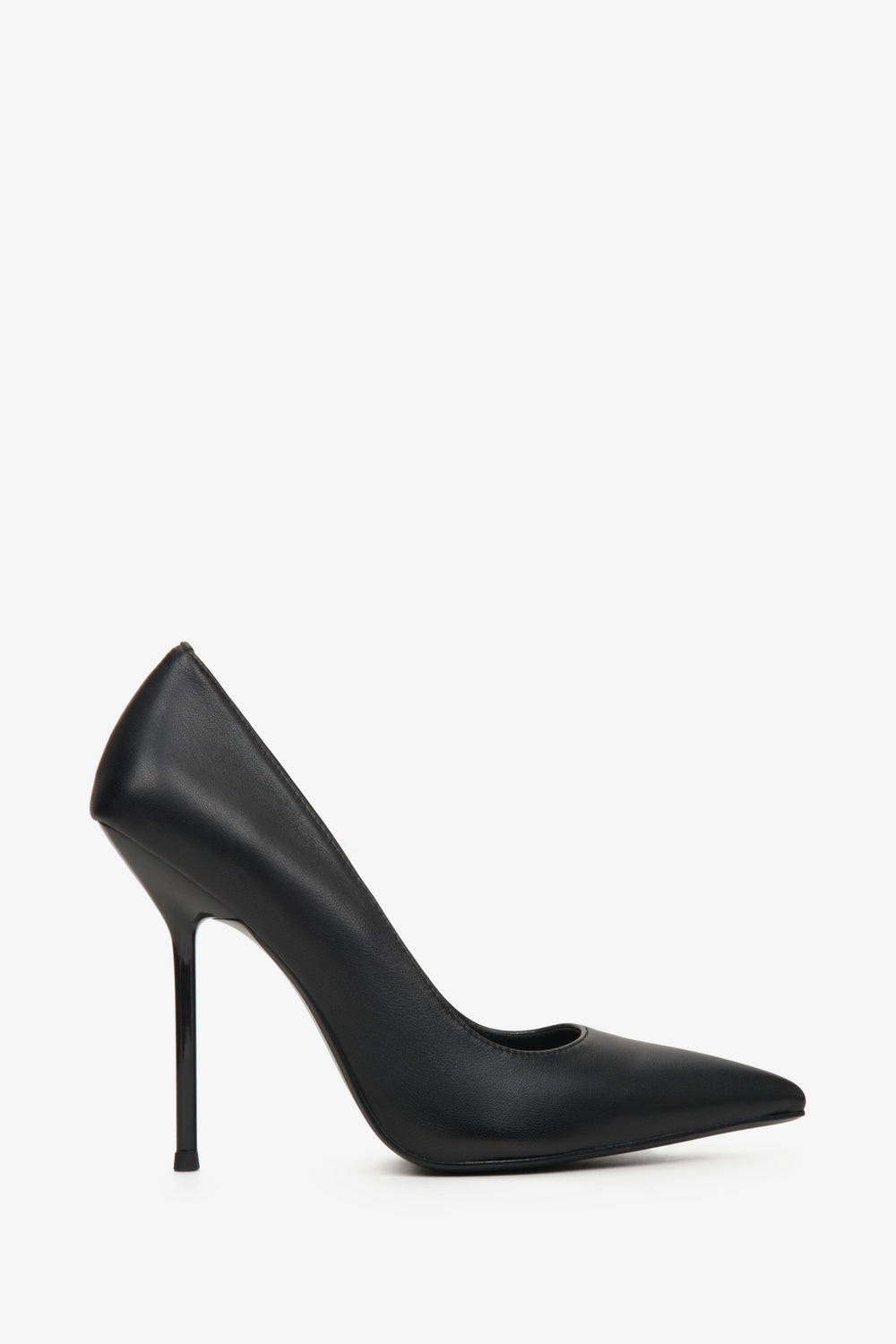 Women's Black Pumps with Stiletto Heels made of Genuine Leather Estro ER00112675.