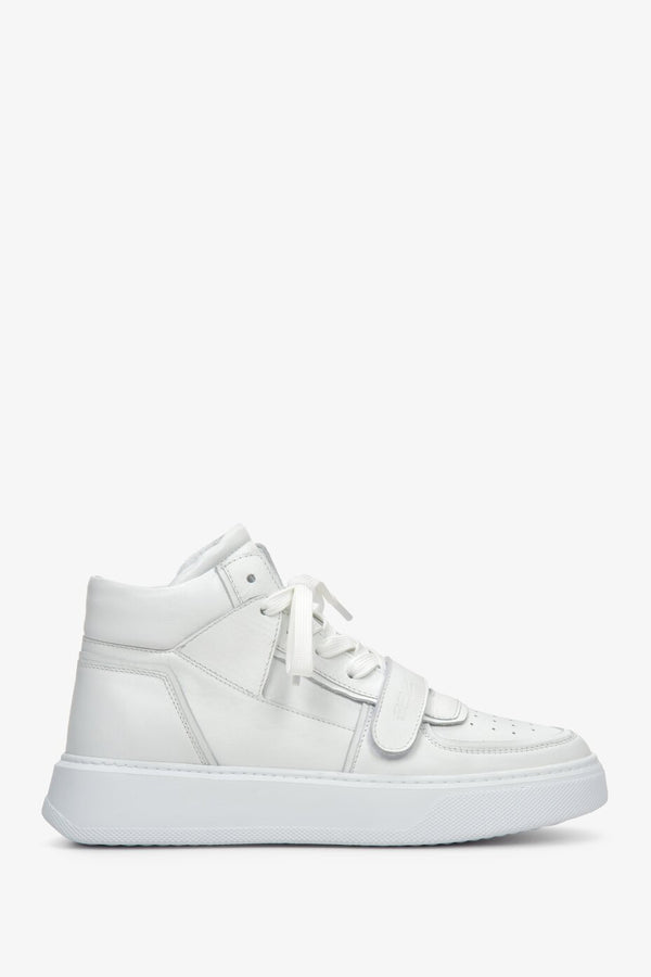 High-top women's sneakers in white made of genuine leather with laces by ES 8 - shoe profile.