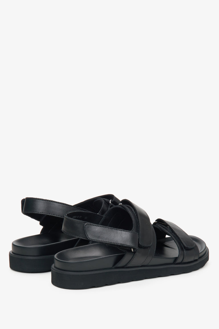 Estro men's black leather sandals - close-up on the back.