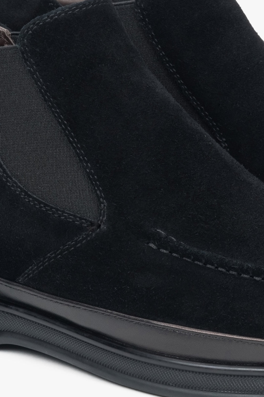 Black men's slip-on velour chelsea boots Estro – details.