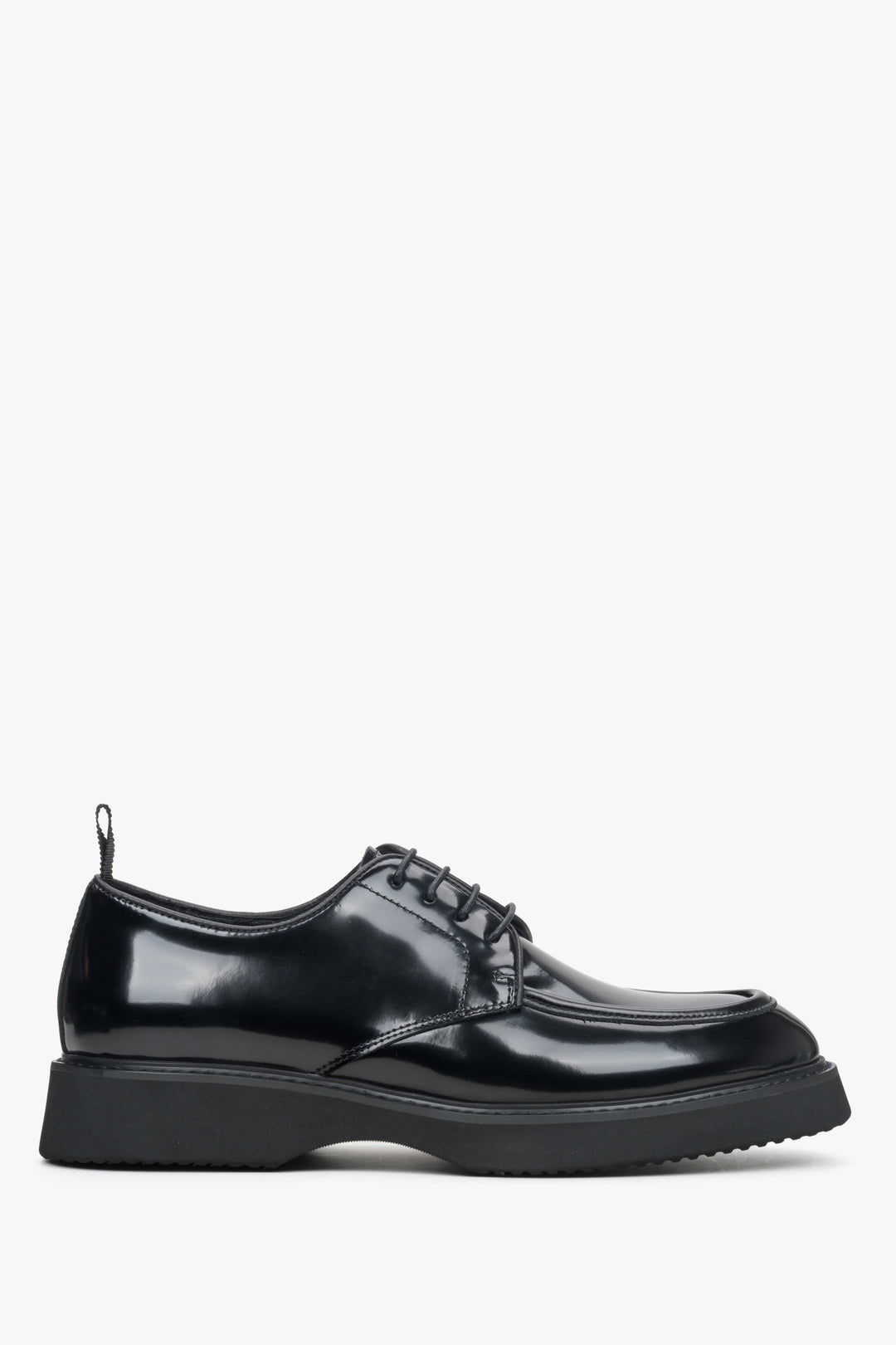 Men's Black Lace-up Brogues made of Genuine Patent Leather Estro ER00113939.