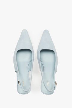 Stylish women's pumps by estro in a blue shade, made of soft velour, slingback style, set on a comfortable low heel.