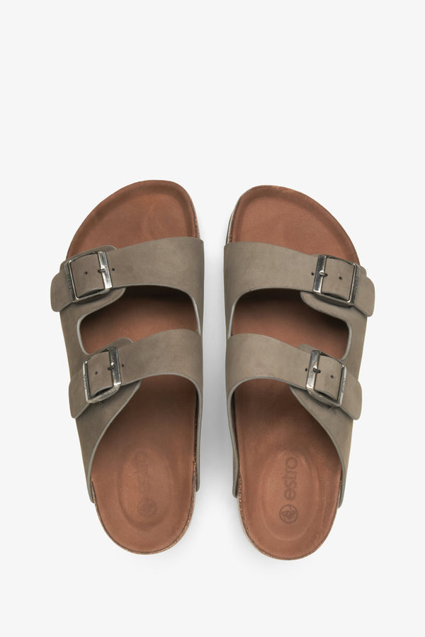 Estro men's khaki sandals with thick straps - top view presentation.