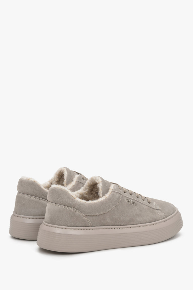 Grey suede women's low-top sneakers Estro - shoe sideline.