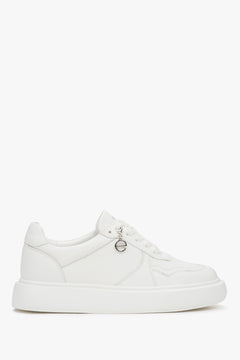 Women's White Leather Sneakers with a Flexible Sole Estro ER00117140.