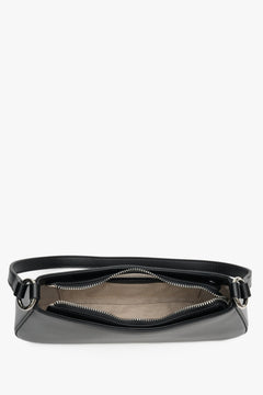 Women's black leather bag by Estro - close-up on the interior view.