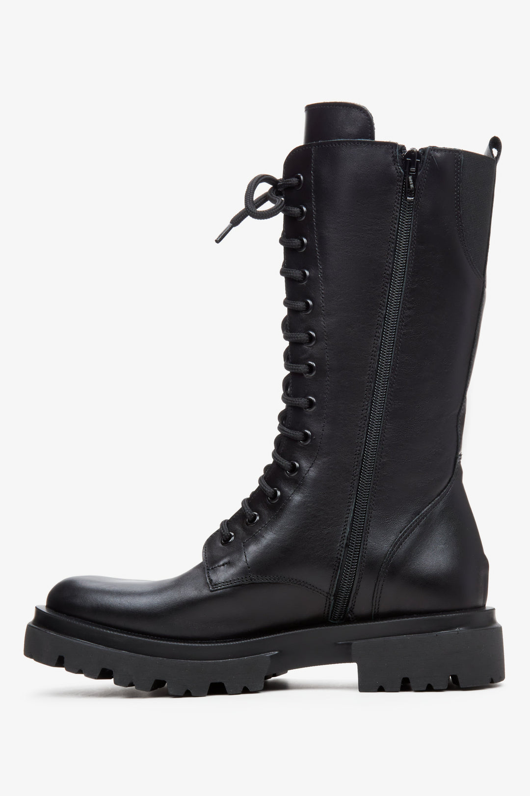 Women's black ankle boots made of Italian genuine  leather by Estro - shoe profile.