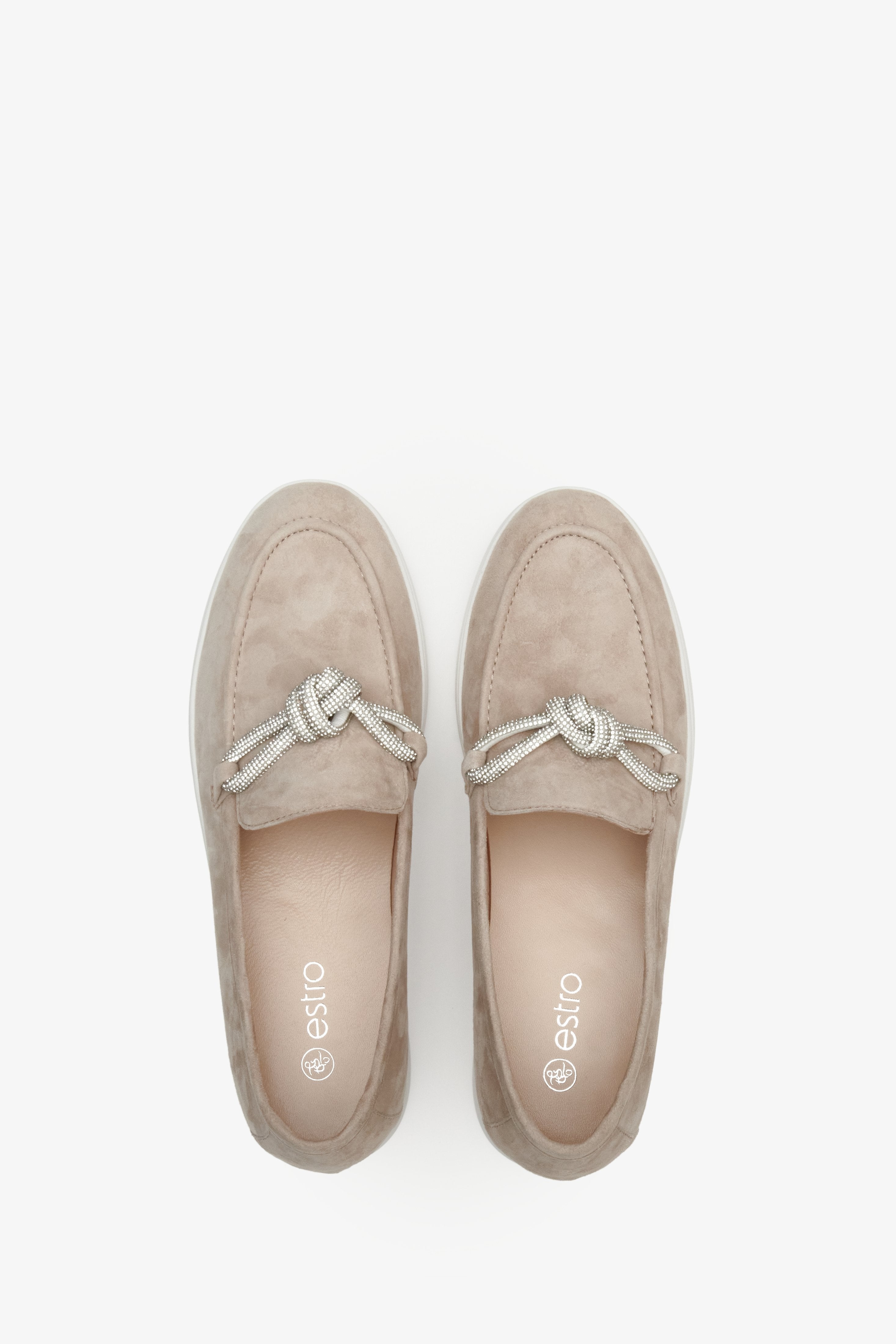 Estro women's natural velour moccasins with a decorative bow - top view presentation, beige colour.