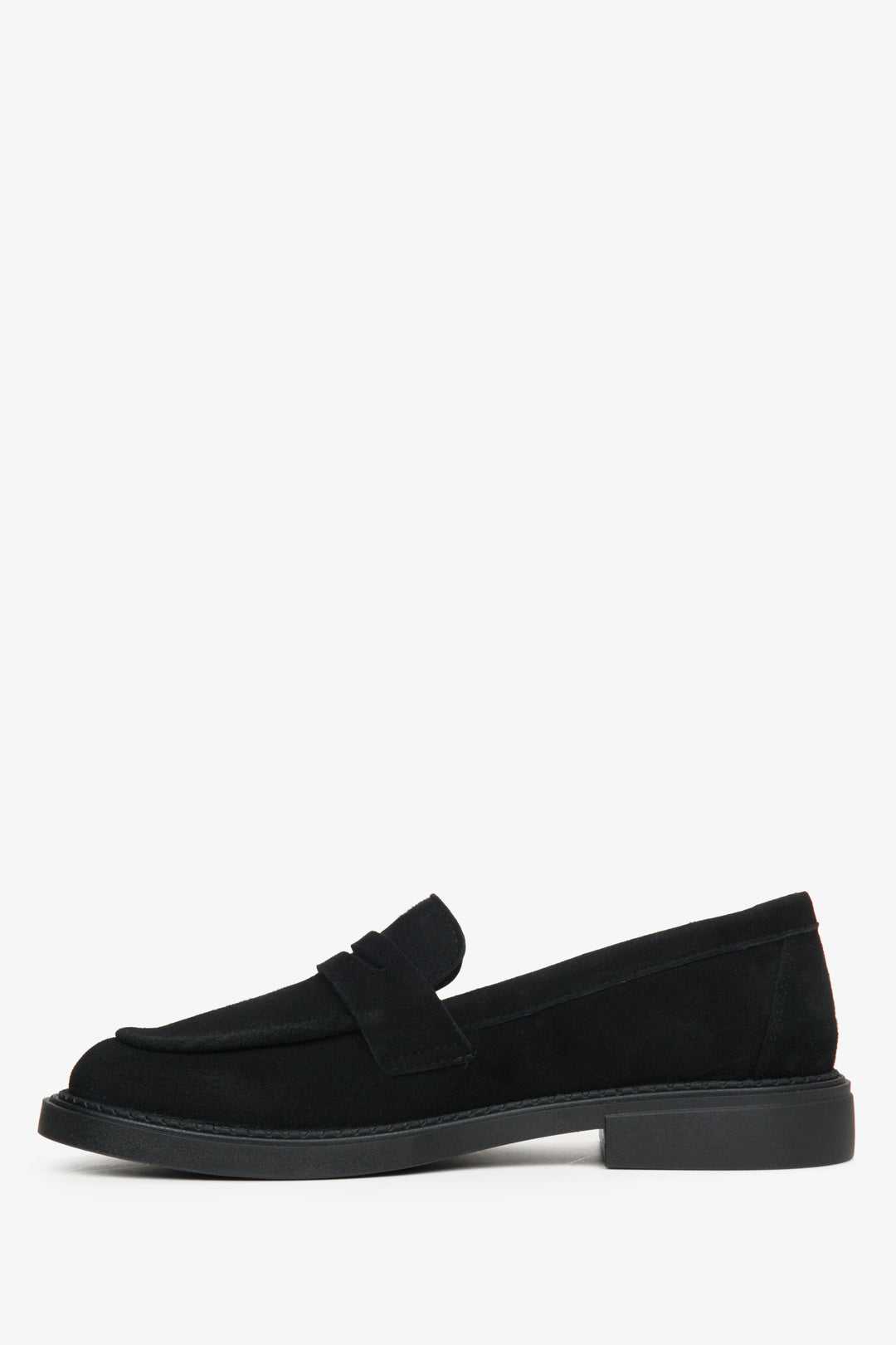 Elegant women's black loafers for spring by Estro - shoe profile.