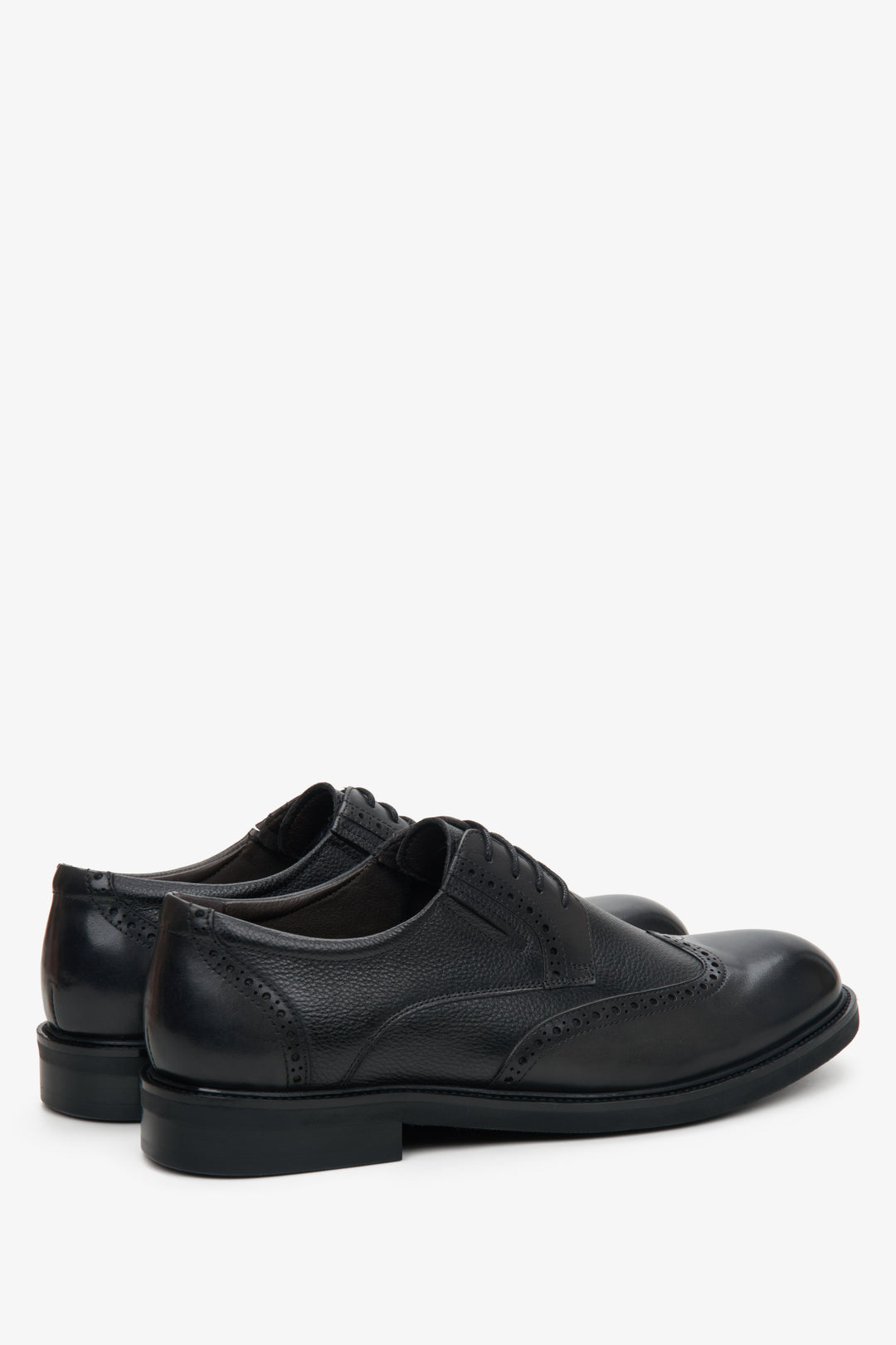 Men's black leather lace-up shoes by Estro - close-up on the side line.
