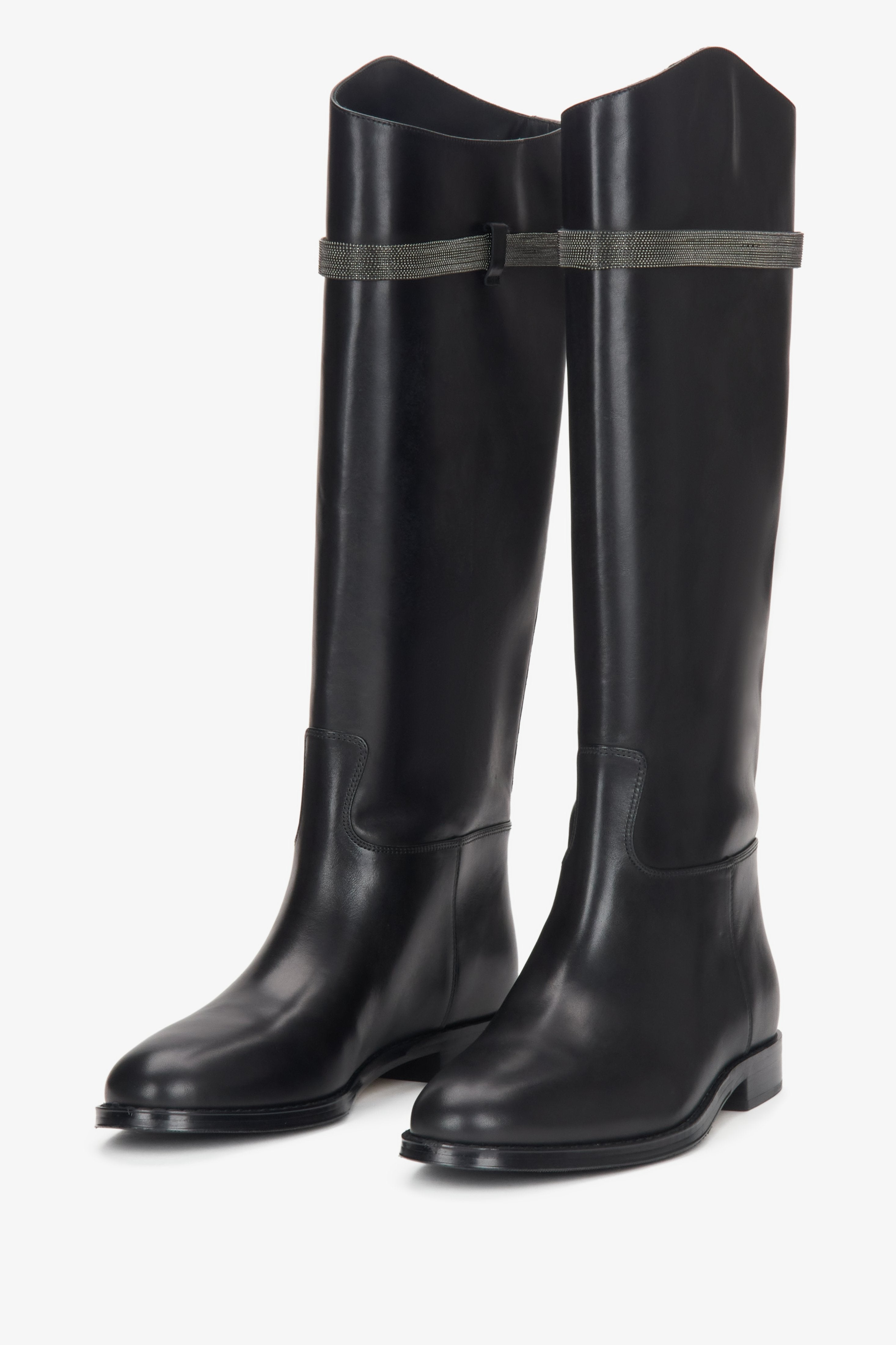 Women's black boots with a wide shaft and ornament made of genuine leather Estro - front view of the shoes.