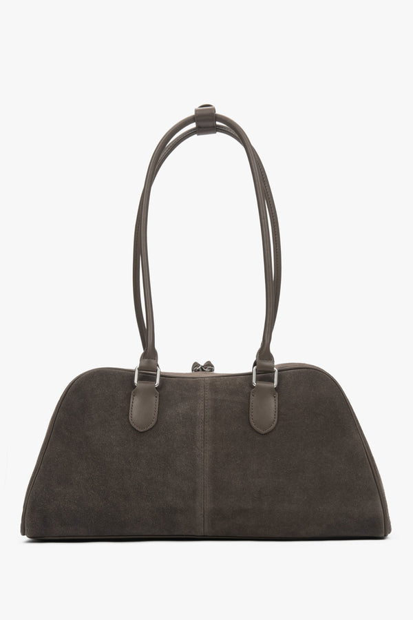 A women's shoulder bag by Estro, crafted from soft beige and grey velour with long handles for comfort.