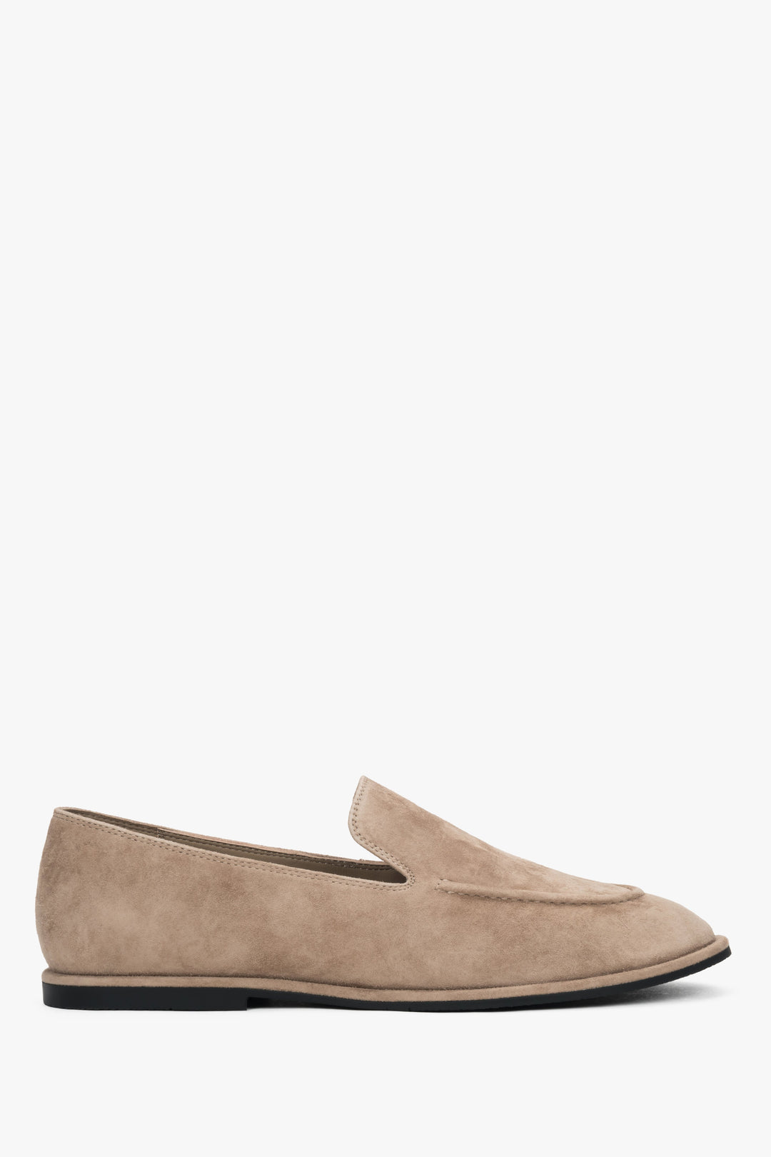 A pair of women's flat loafers in beige, crafted from genuine suede by Estro.