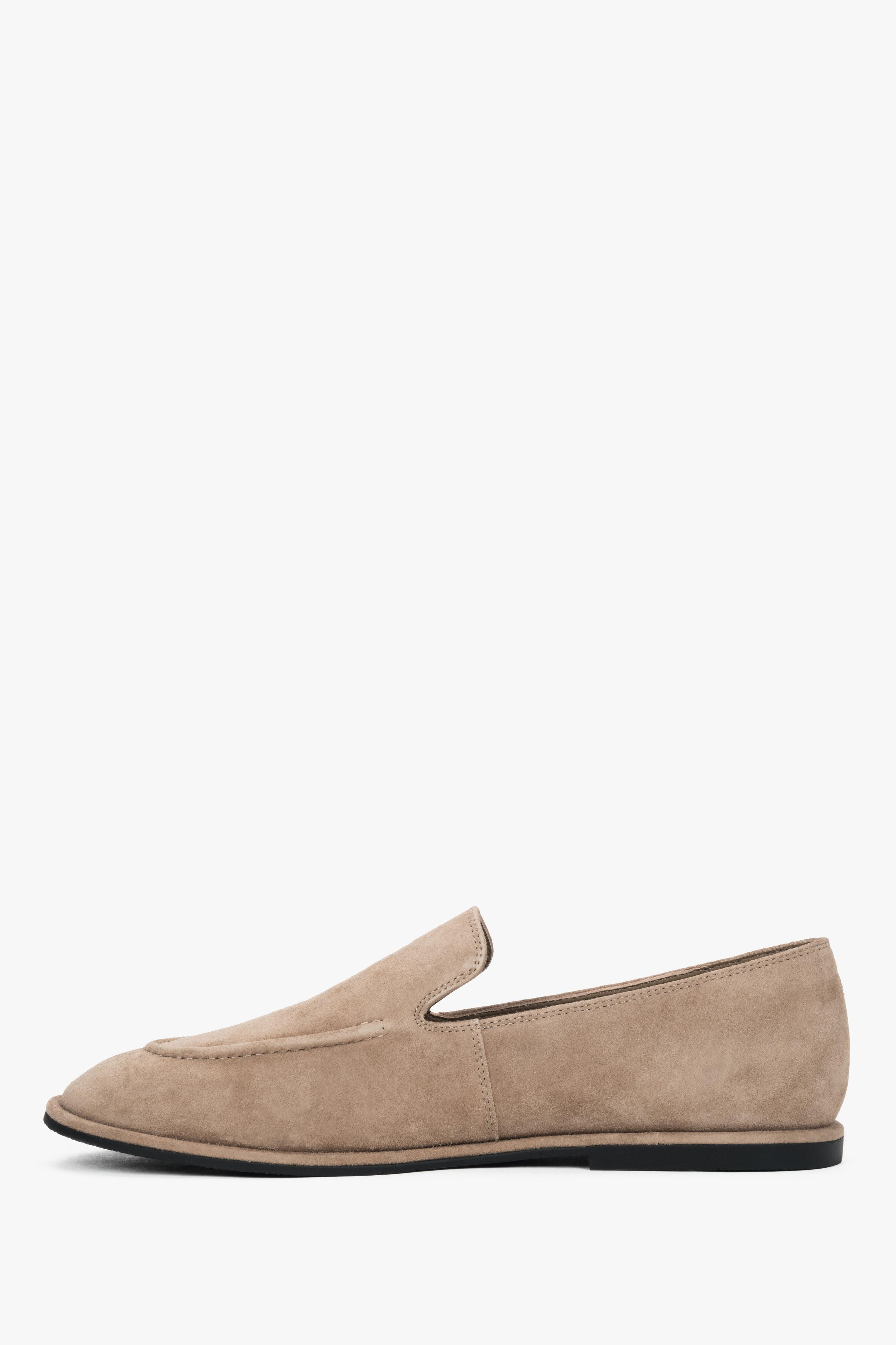 Beige flat loafers by Estro, made of genuine suede.