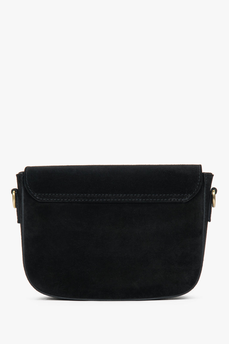 Women's Estro shoulder bag designed in black using genuine premium Italian velour.