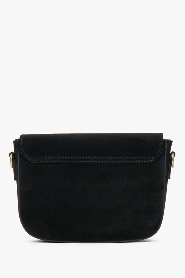 Women's Estro shoulder bag designed in black using genuine premium Italian velour.