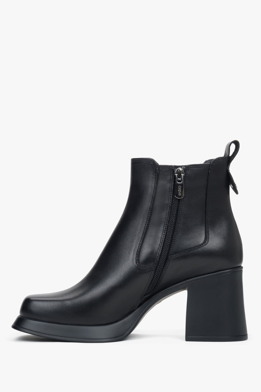 Estro ER00118210: women's black ankle boots featuring a genuine leather upper and a stable block heel.