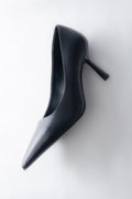 Women's Black Pointed-Toe Pumps made of Genuine Leather Estro ER00117995.