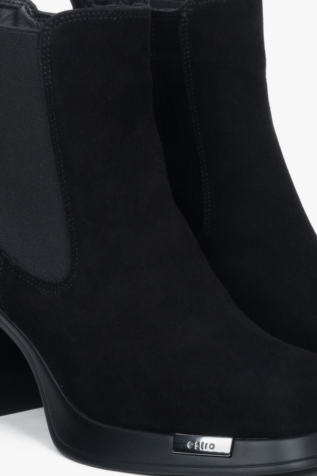 Women's black Estro ankle boots in soft suede, designed with a comfortable and stable heel.