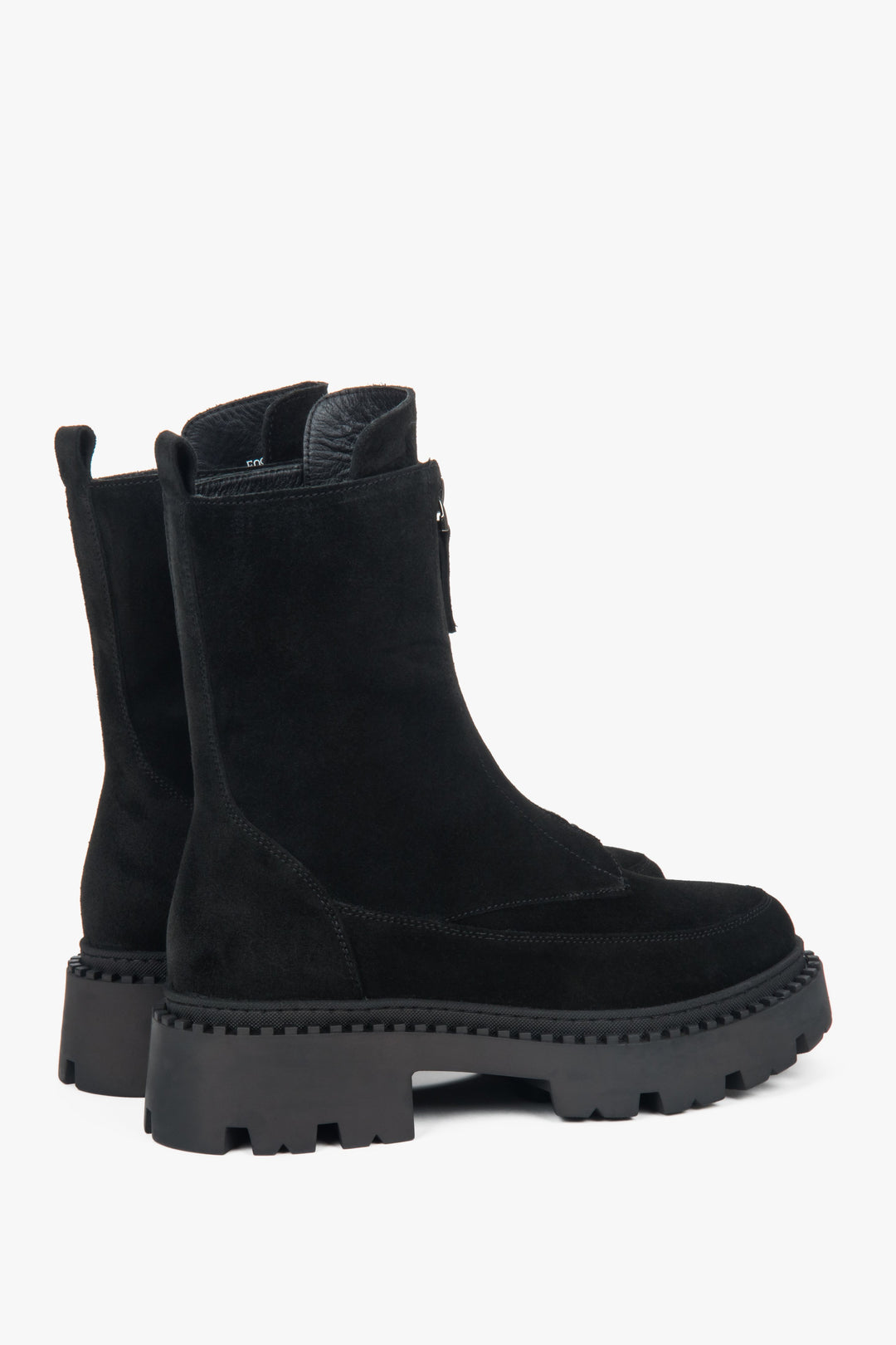 Side profile of the Estro women's black ankle boot, highlighting the soft texture of the Italian velour.