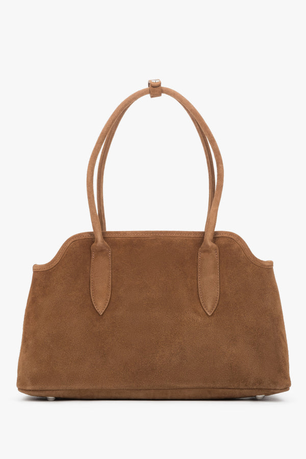 Women's brown shoulder bag by Estro, made with genuine Italian premium velour.