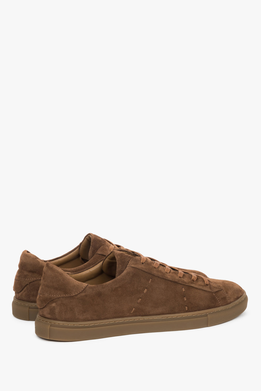 Side profile of the men's Estro brown sneaker, showing the premium Italian velour texture.