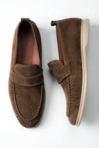 Men's Classic Brown Loafers made of Soft Genuine Velour Estro ER00119037.