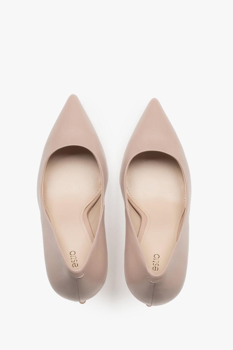 Estro: women's light beige high heel pumps featuring a genuine leather upper.