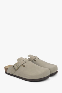 Women's light grey clog-style slides in genuine velour by Estro.
