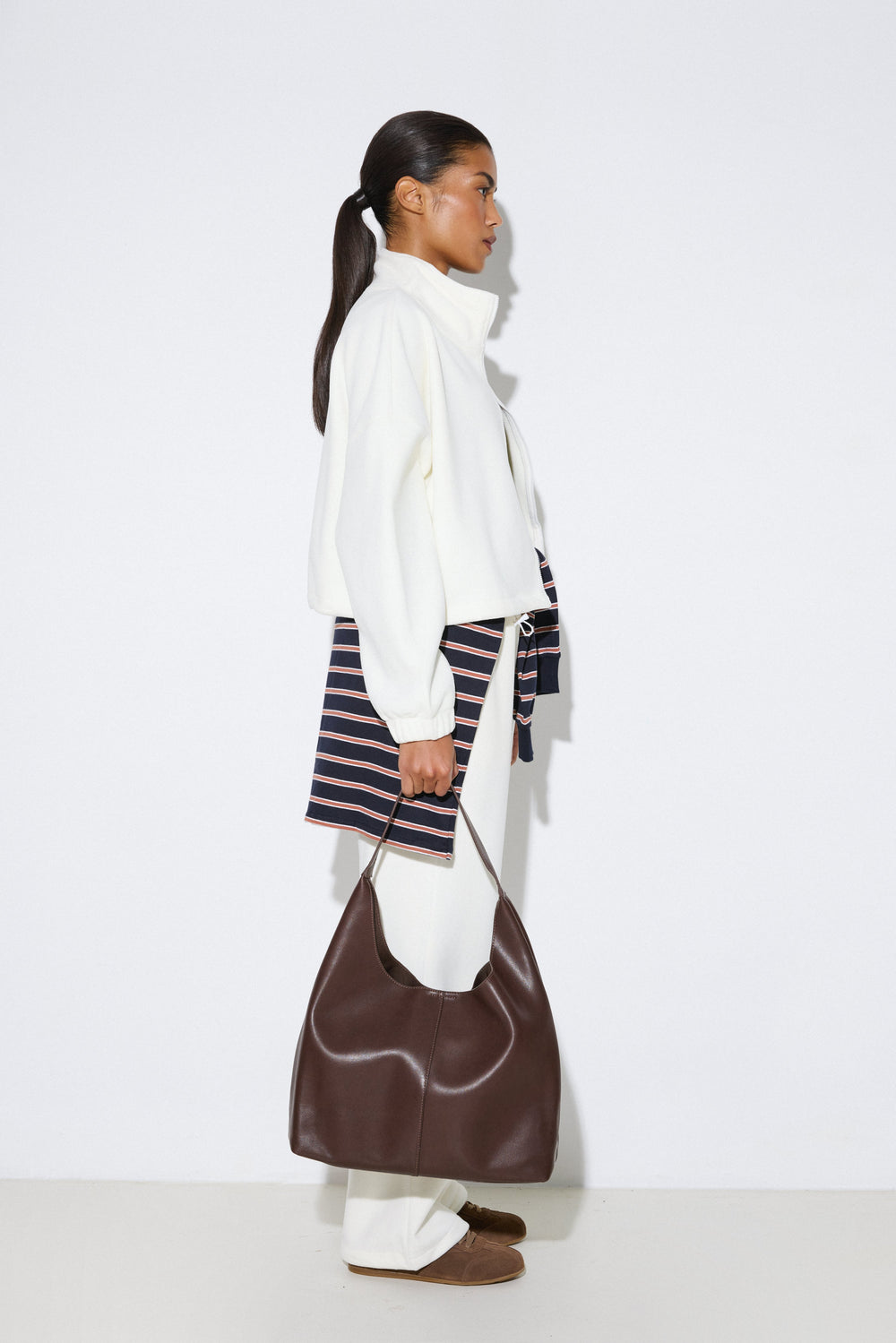Women's Saddle Brown Shopper Bag made of Genuine Leather Estro ER00118028.