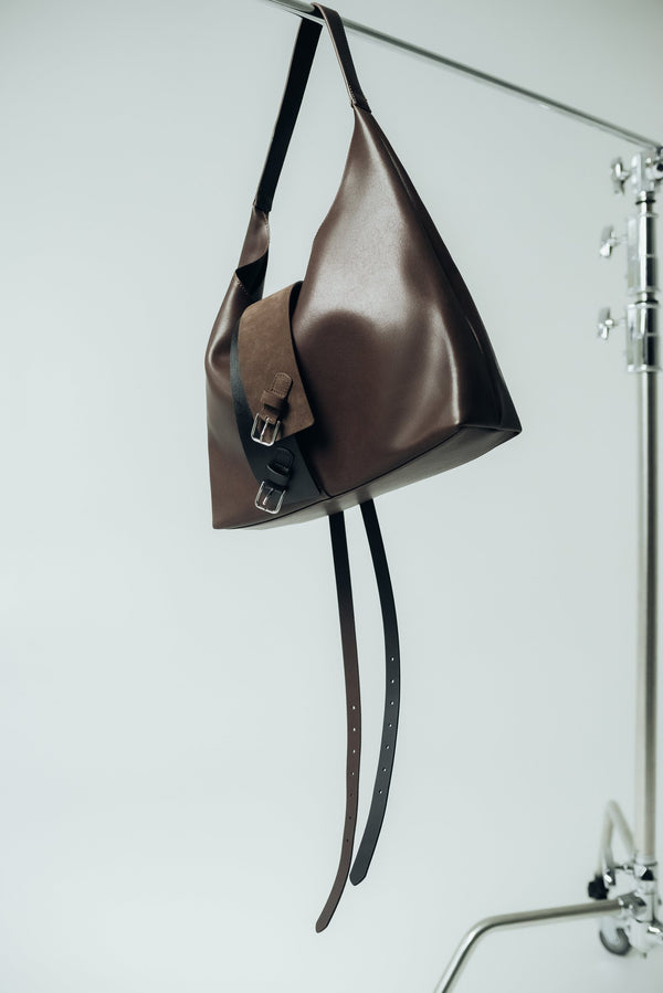 A spacious shopper bag for women by Estro.