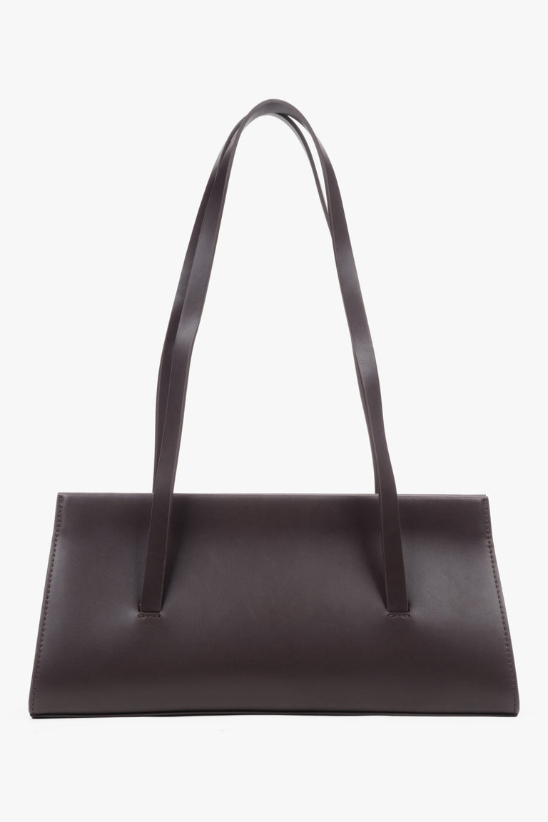 Women's saddle brown leather shoulder bag with long handles by Estro.
