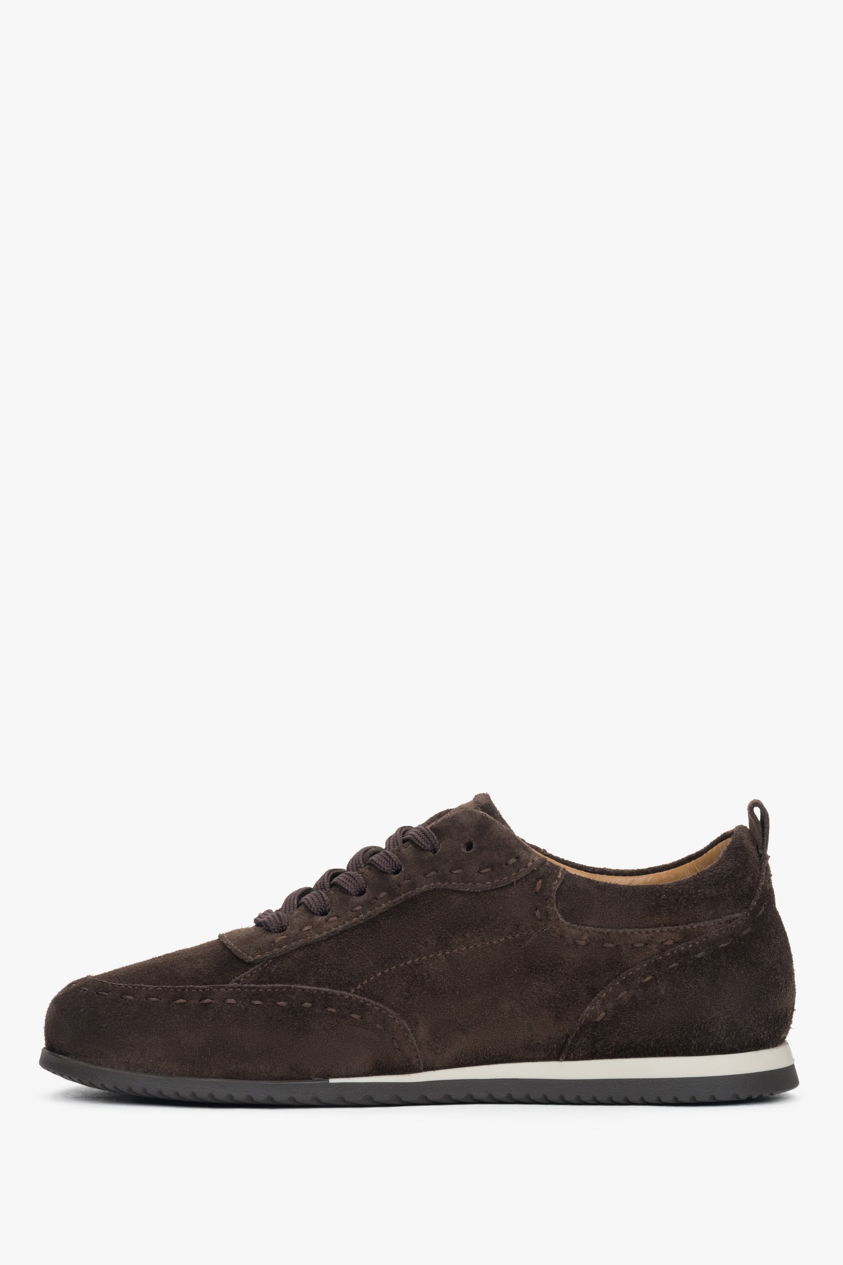 Estro: women's saddle brown barefoot sneakers featuring a premium Italian genuine velour upper and a flexible sole.