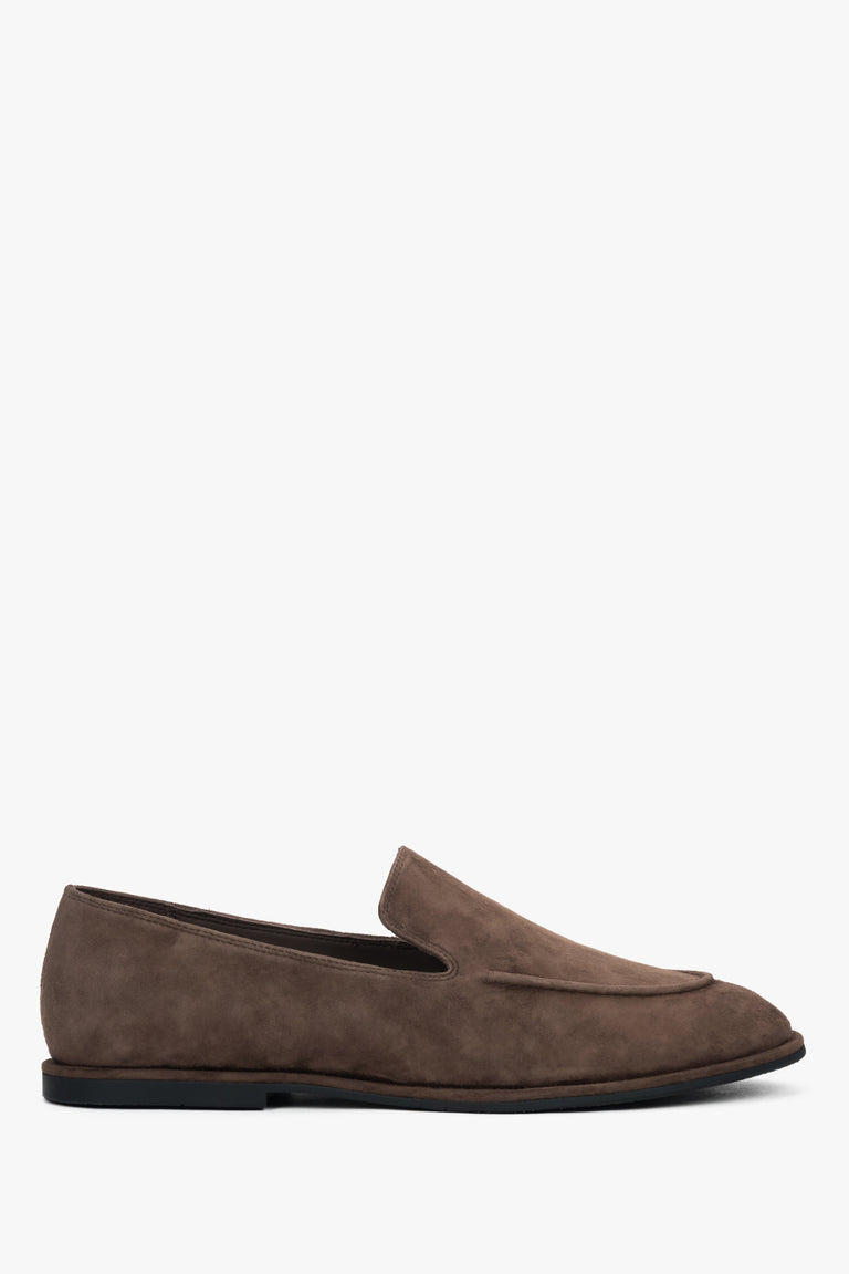 Women's saddle brown flat loafers featuring a genuine velour upper.