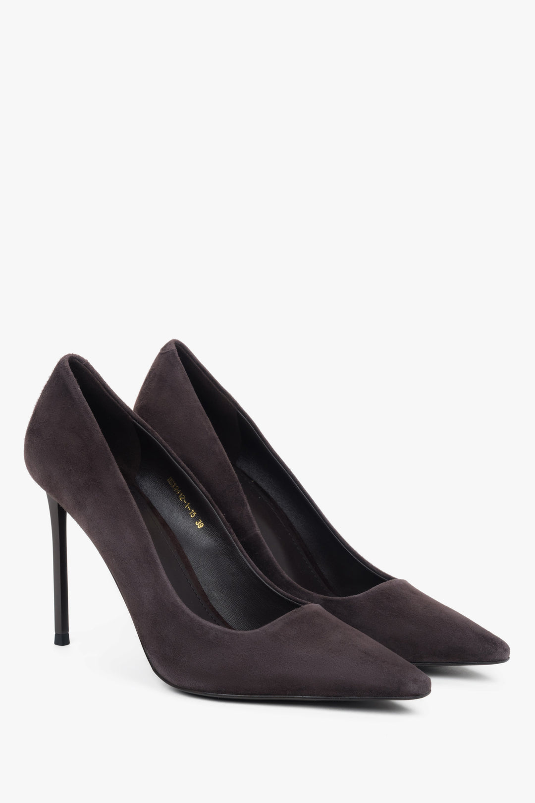 A pair of women's heels in saddle brown, crafted from genuine velour by Estro.