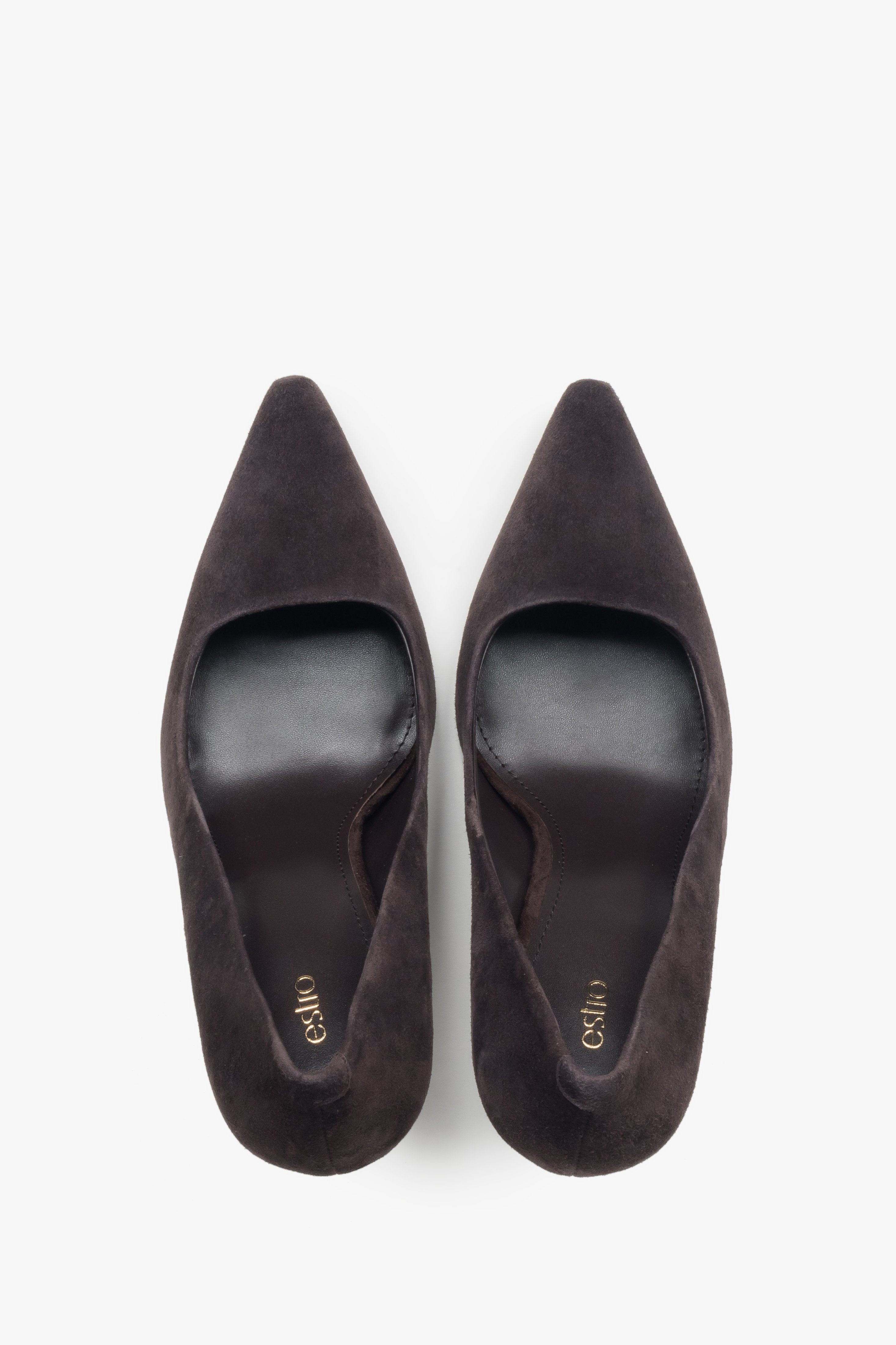 Estro: women's saddle brown heels featuring a genuine velour upper.