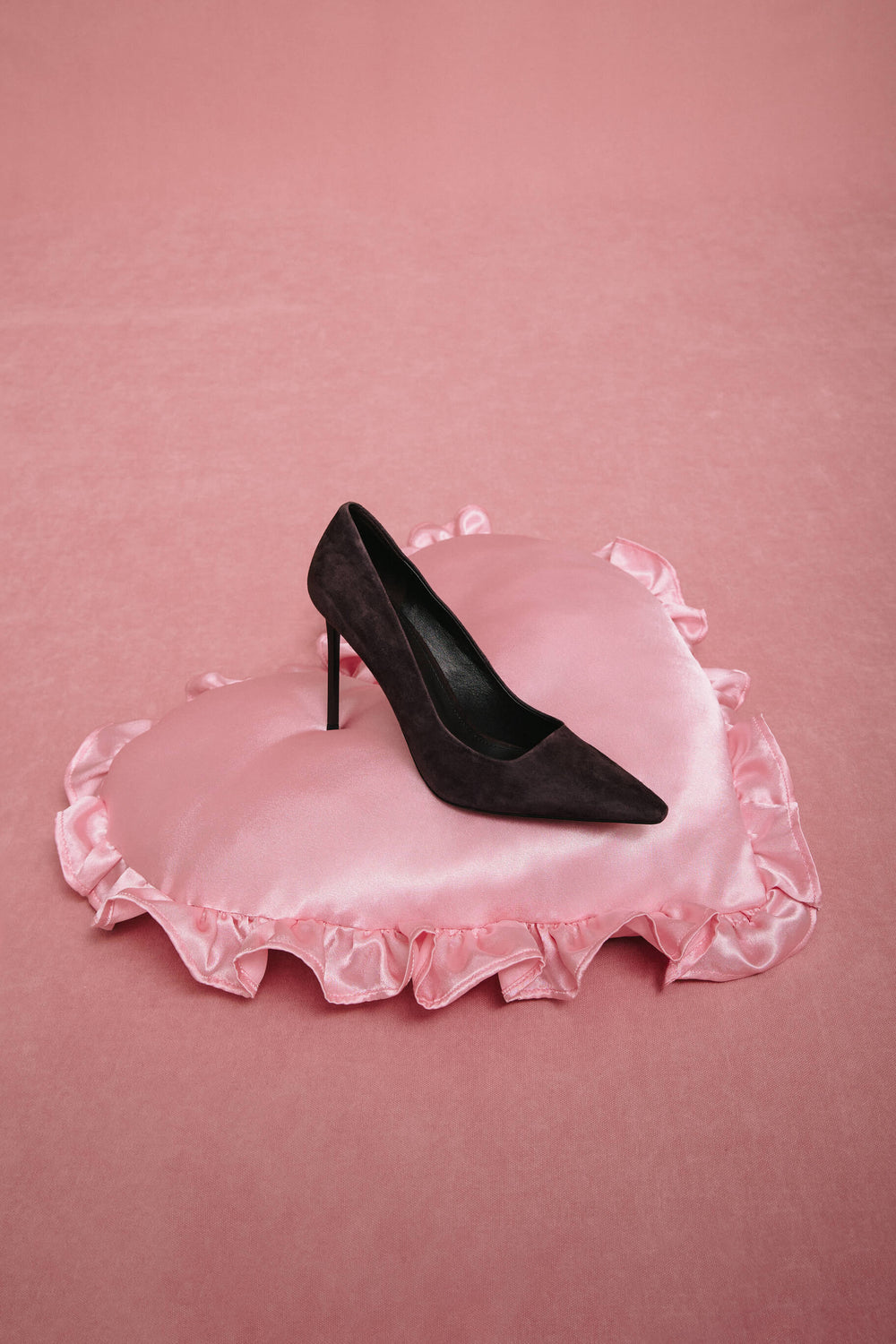 Women's Saddle Brown Heels made of Genuine Velour Estro ER00118169.