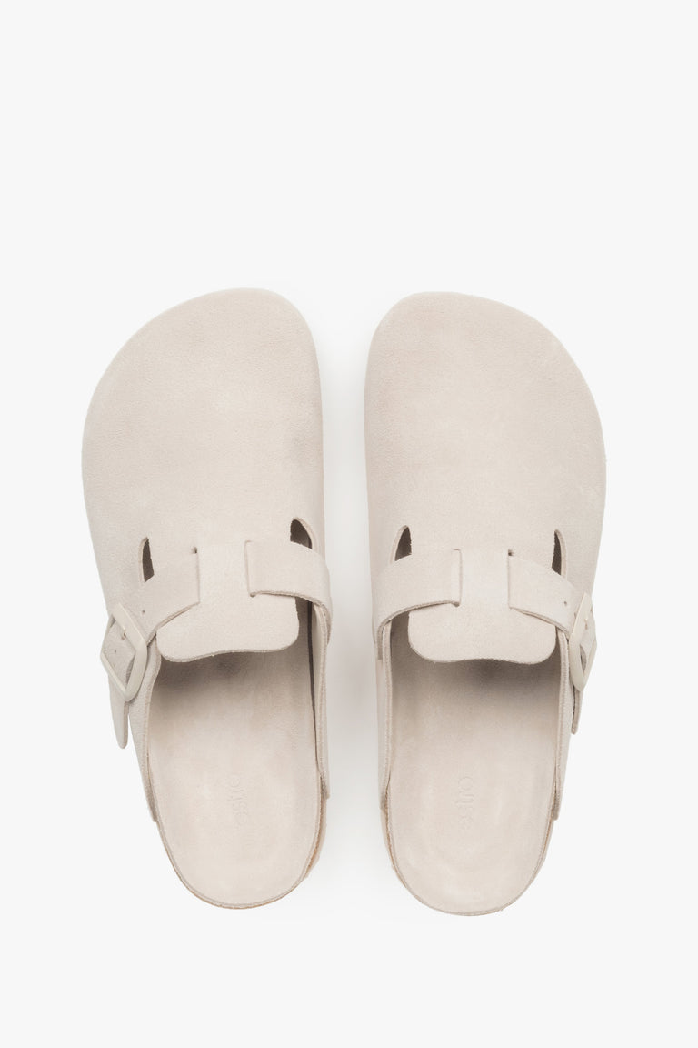 Women's Estro mules in a white clog style, made from genuine velour.