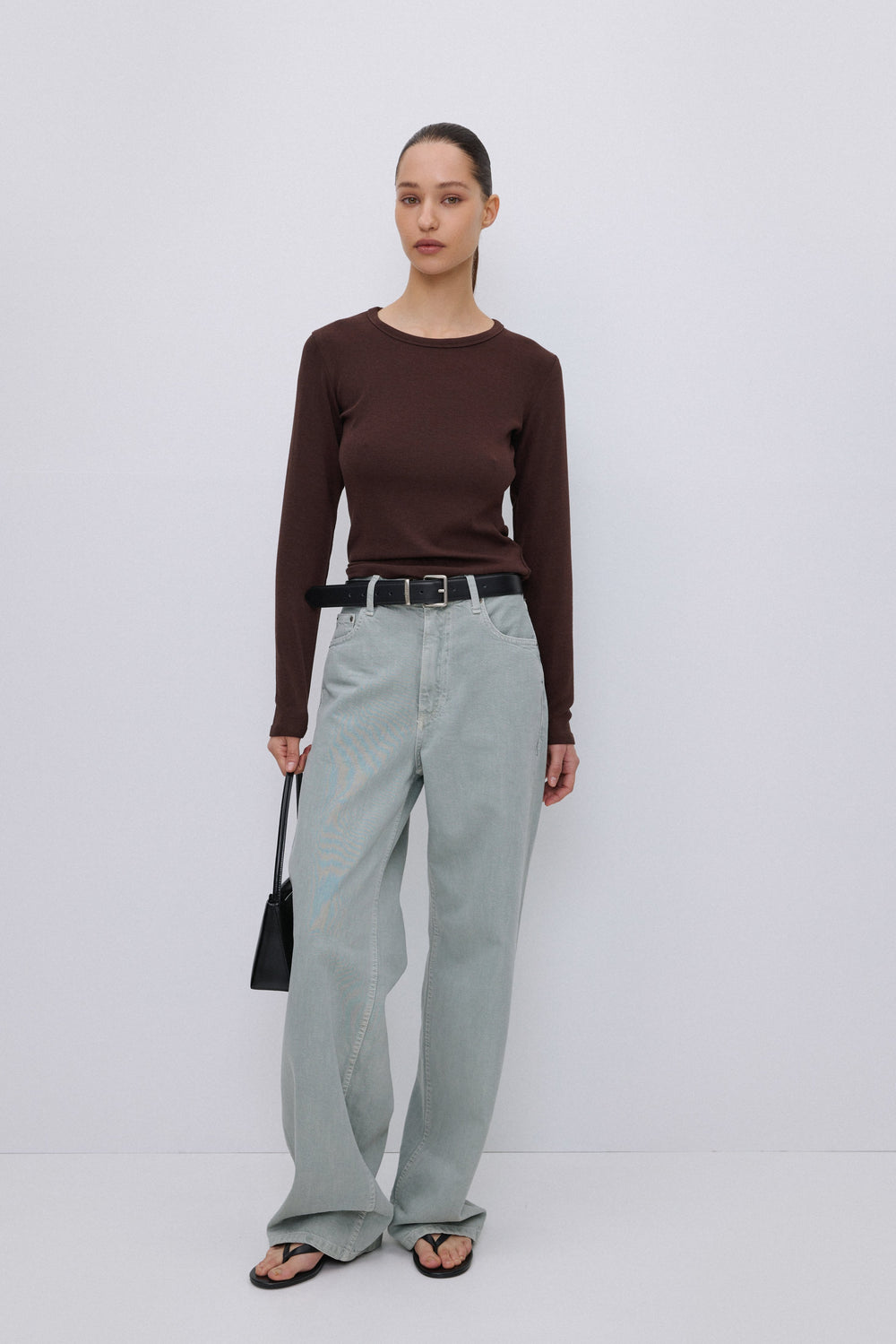 Women's Darb Brown Basic Longsleeve Top made of Soft Cotton Estro ER00119656.