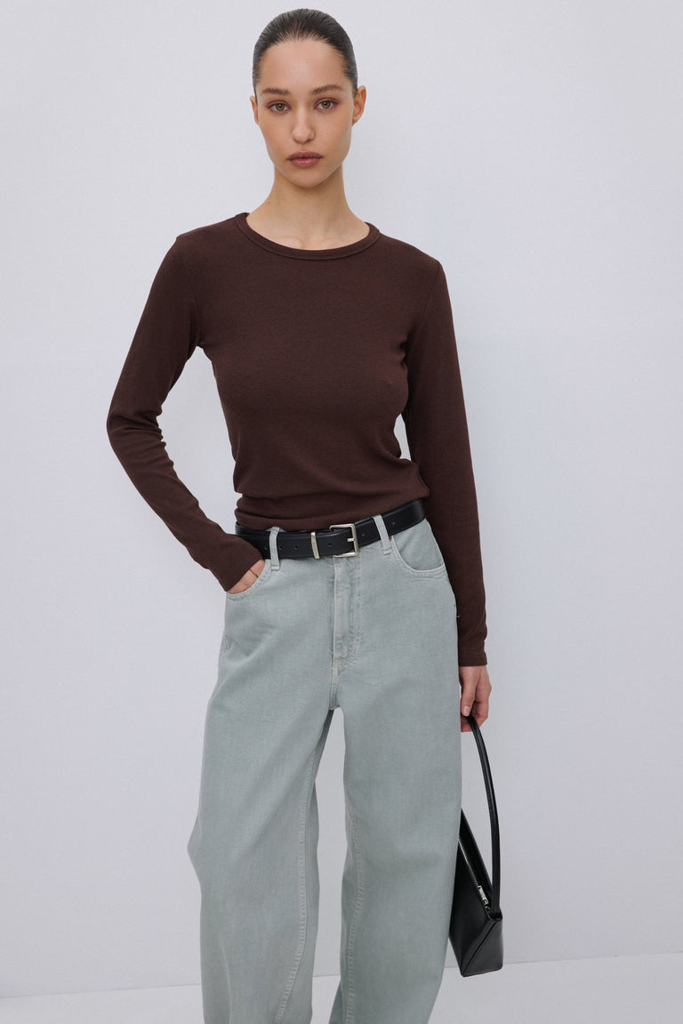 Dark brown basic long sleeve top by Estro.